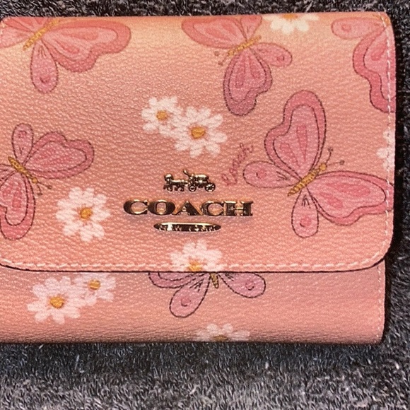 Coach Handbags - NWT Coach Small Trifold Wallet With Lovely Butterfly Print